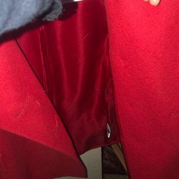 Red Jacket - Picture 6 of 10